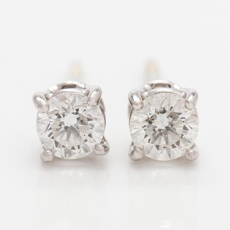 Örhängen, briljantslipade diamanter, 18K vitguld.