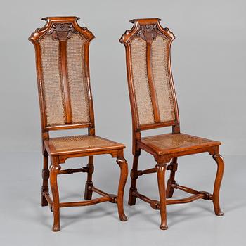 STOLAR, ett par, Queen Anne, 1700-talets första hälft.