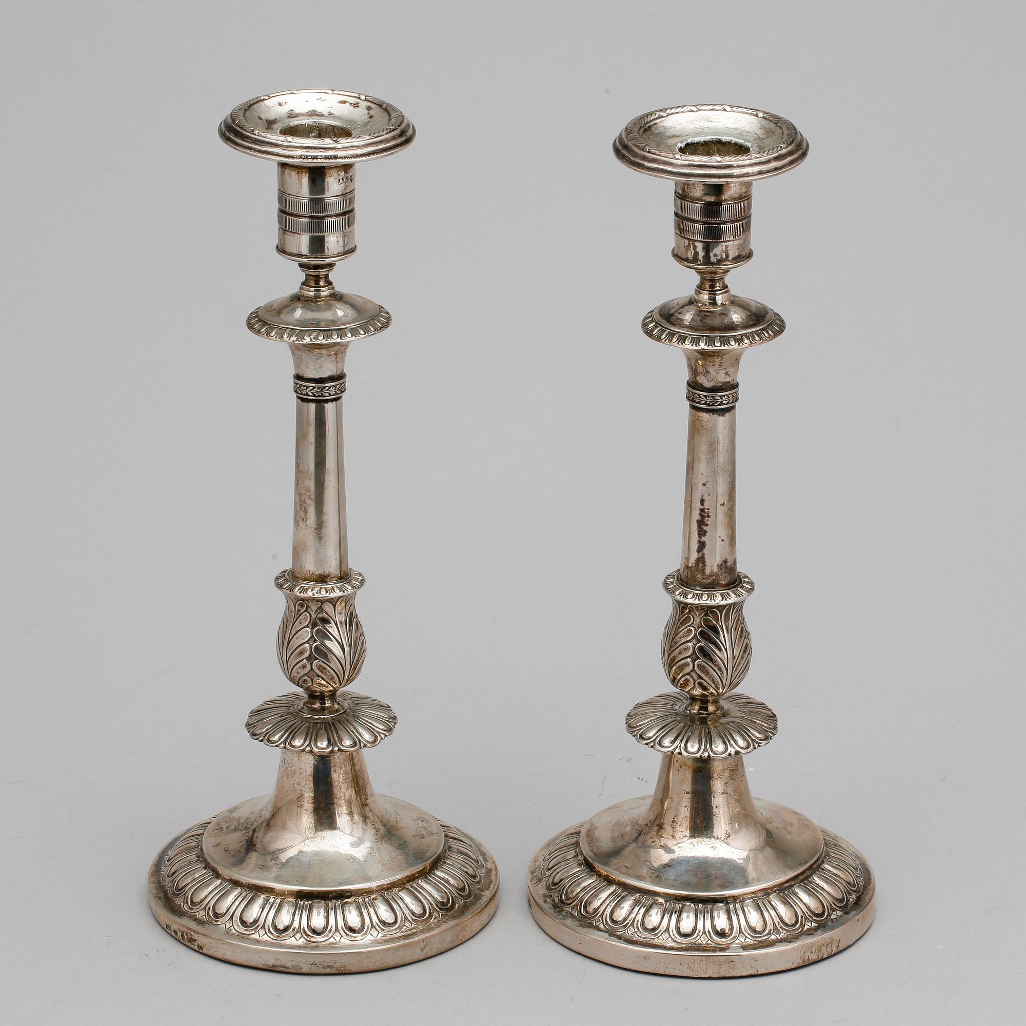 LJUSSTAKAR, ett par, silver, Anders Lundqvist, Stockholm, 1833.