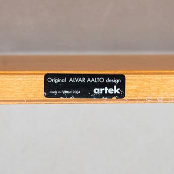 Alvar Aalto, hyllypari, malli 112B, Artek 2004.