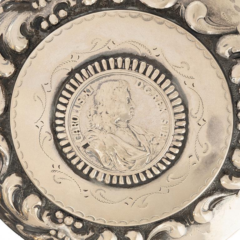 Dryckeskanna, silver, barockstil, CG Hallberg, Stockholm 1939.