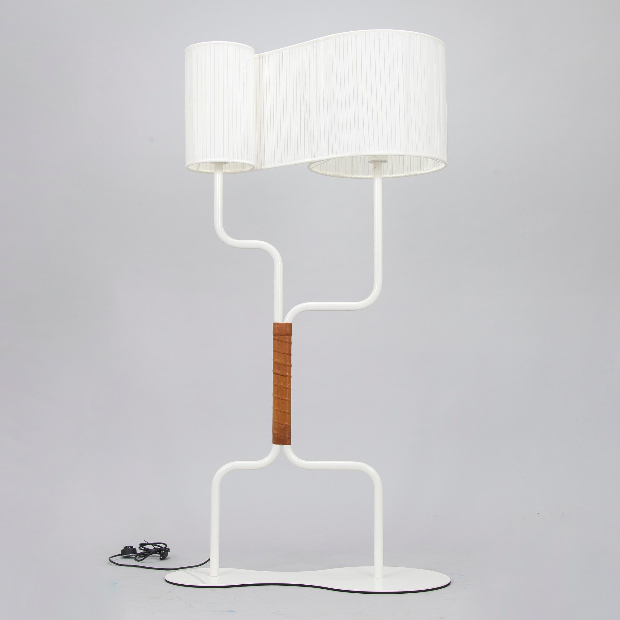 Anna Kraitz, lattiavalaisin "Anna's Golvlampa" Bsweden, Ruotsi.