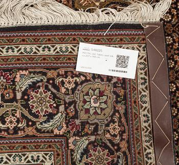 MATTA, old, Täbris, part silk, ca 207 x 148 cm.