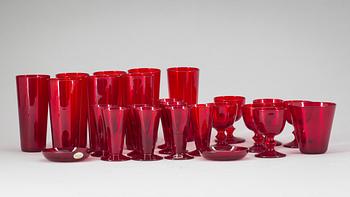 DIVERSE, glas. 25 delar, Monica Bratt, Reijmyre.