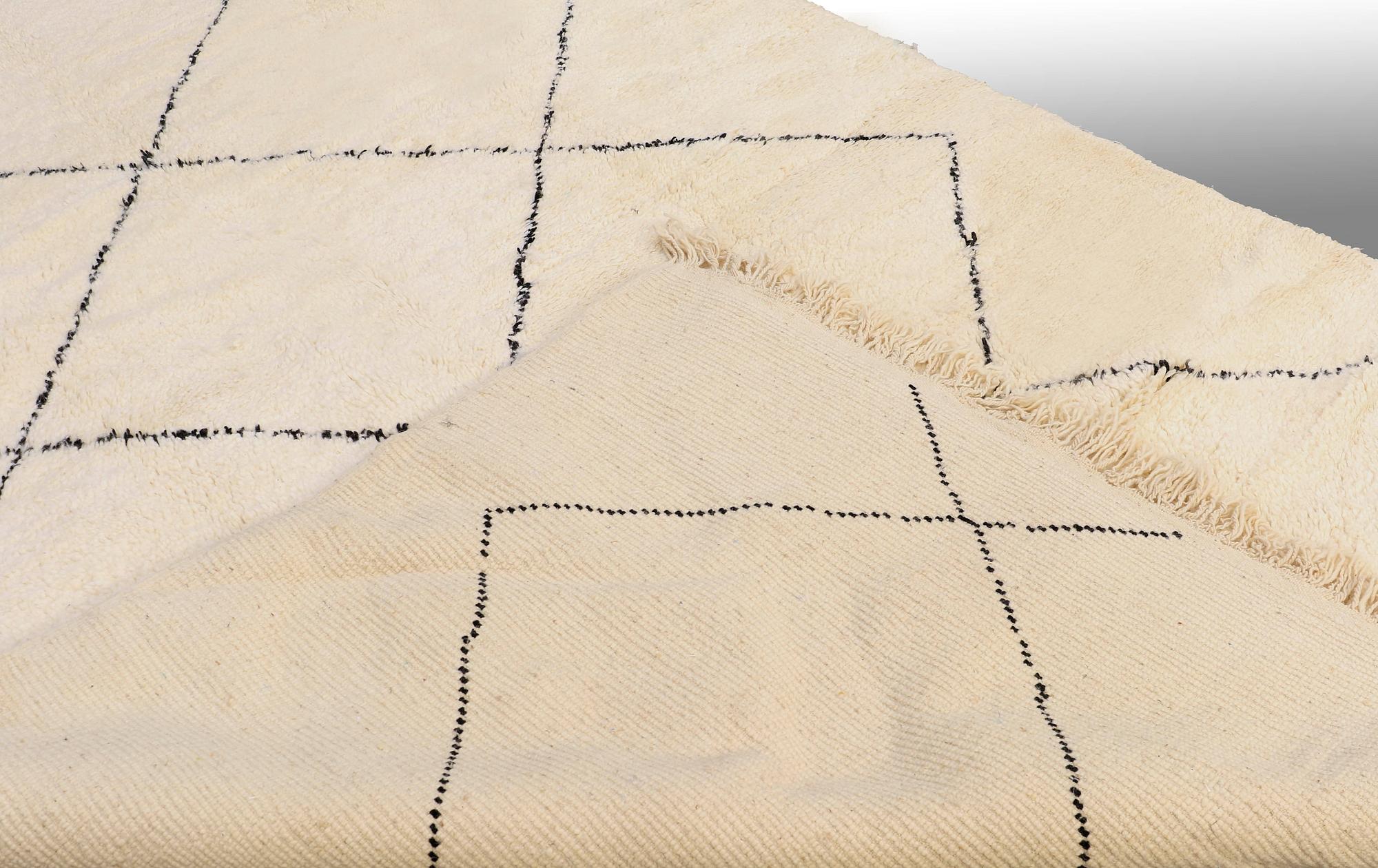 MATTO, Marokko, noin 315 x 217 cm.