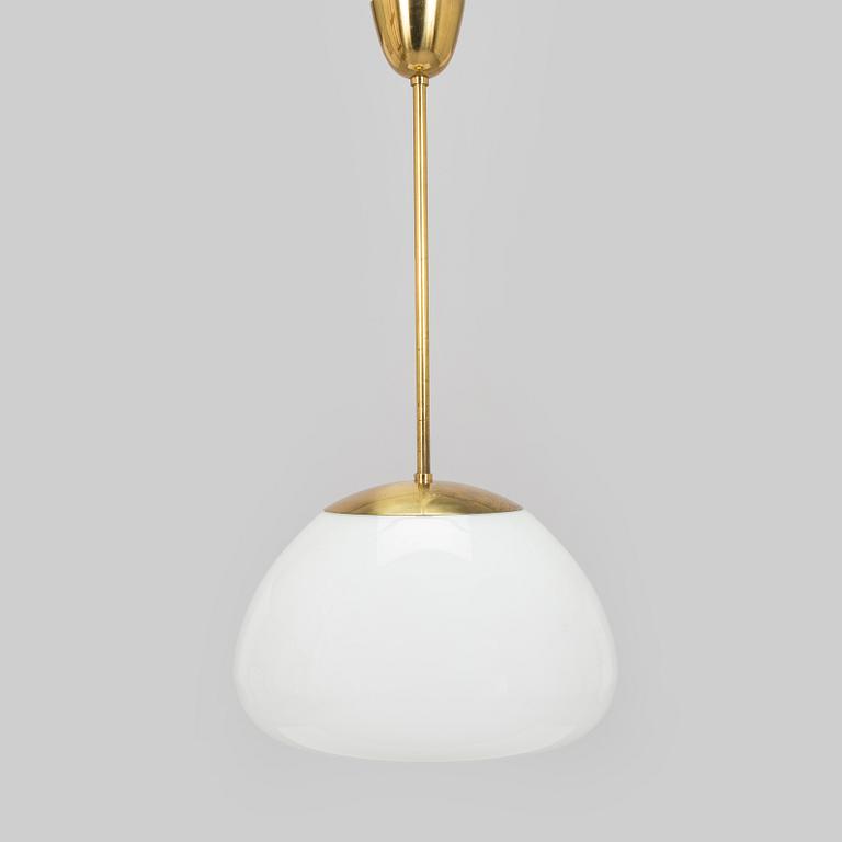 Gunnel Nyman, A mid-20th century ceiling light, model 50106, Idman.