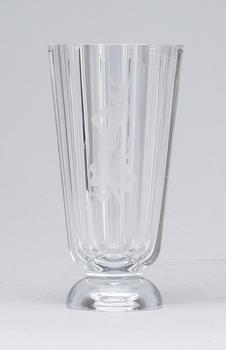 VAS, glas. Orrefors, Vicke Lindstrand trol. 1938.