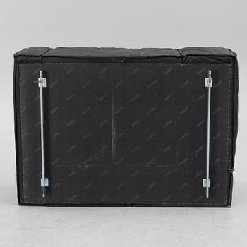 Claesson Koivisto Rune, fåtölj, "Boxplay", Swedese, formgiven 2009.