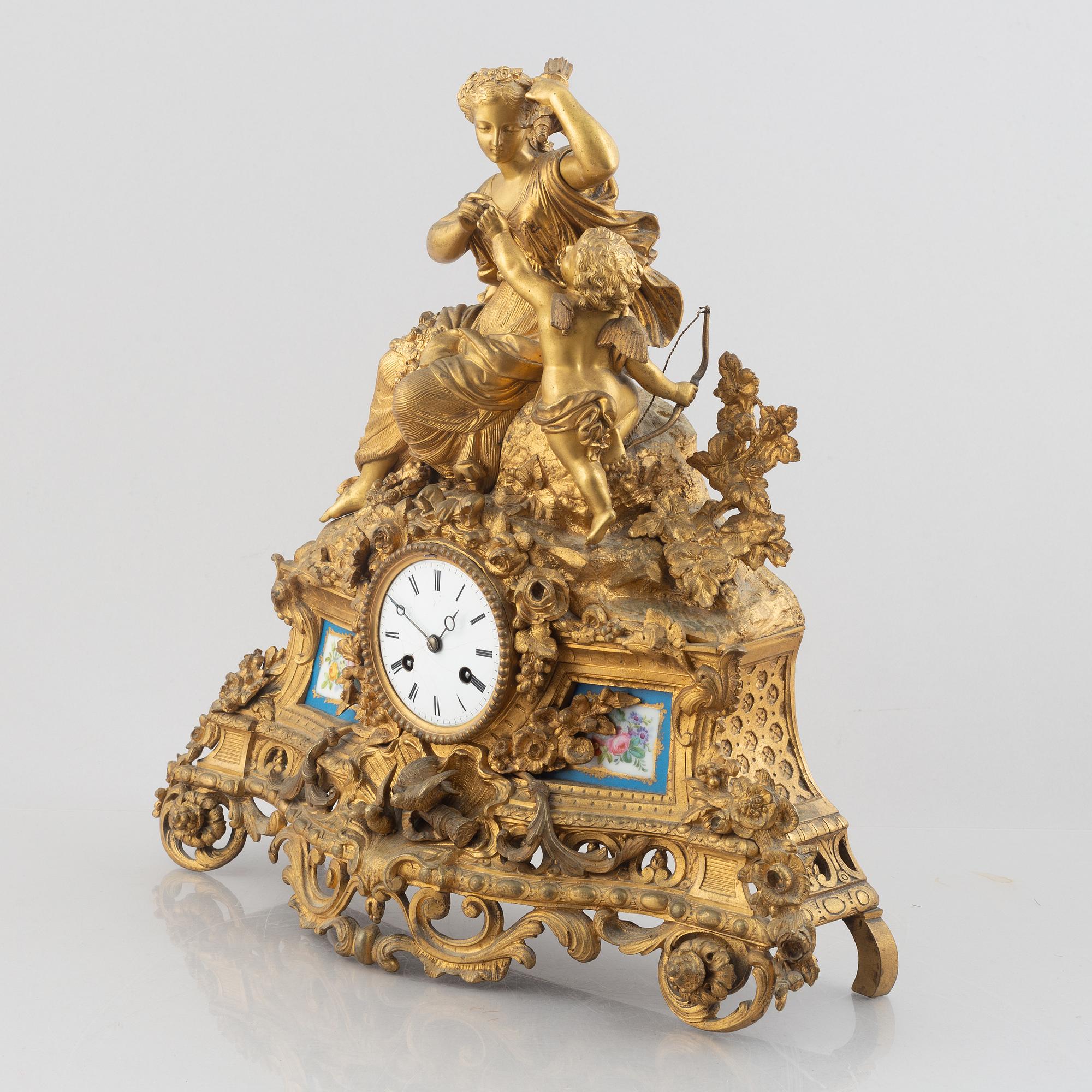 A Rococo Revival mantel clock, second half of the 19th century.