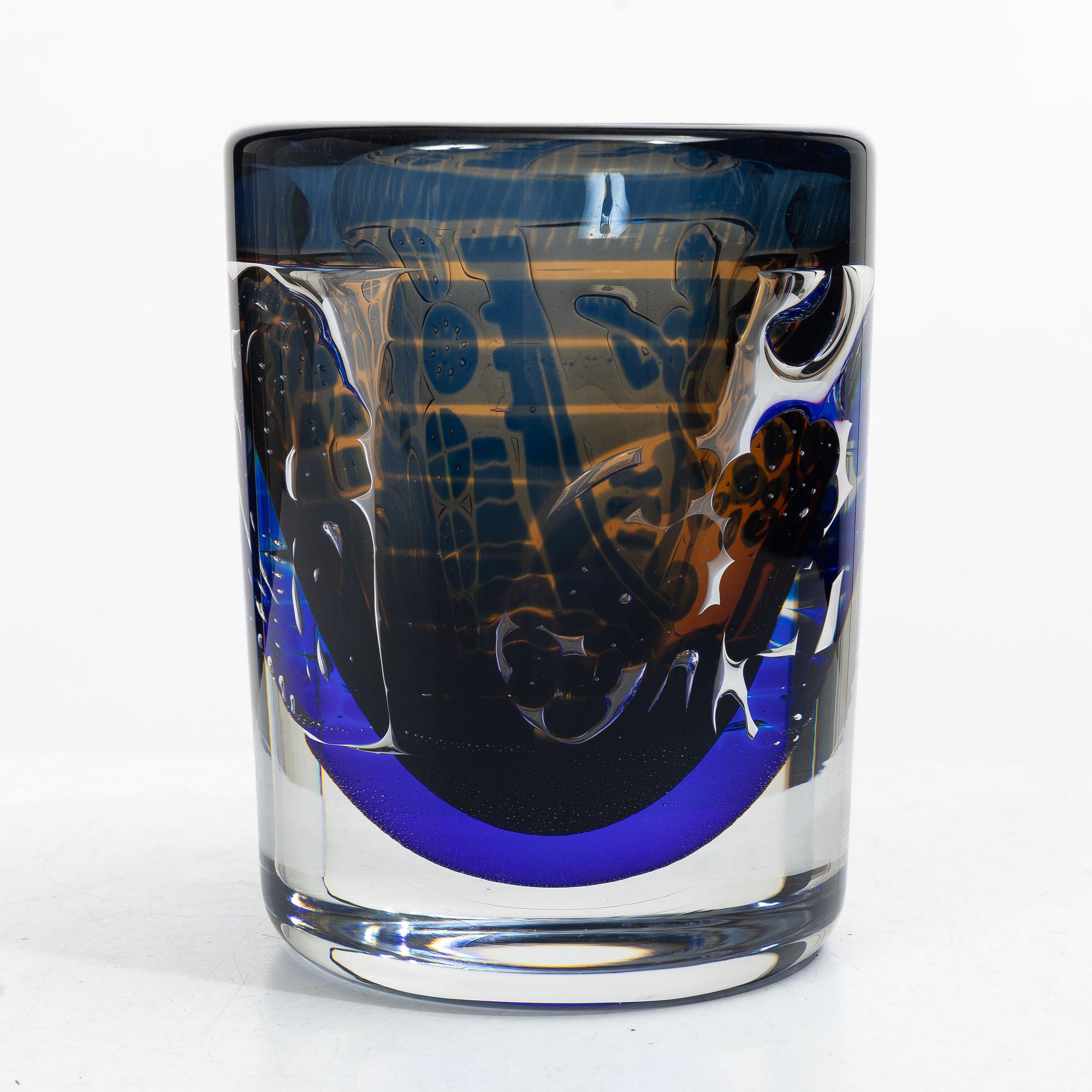 Edvin Öhrström, a vase, Ariel, Orrefors, 1987.