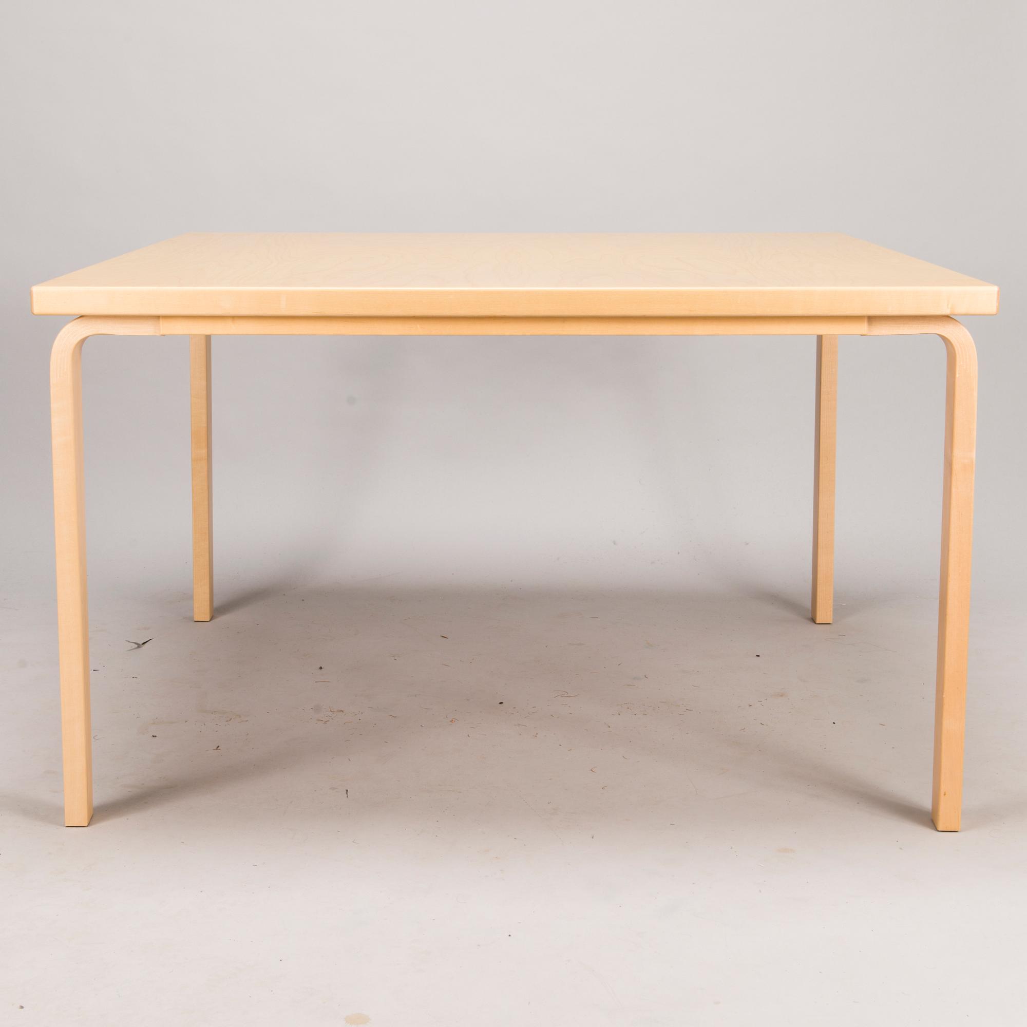 ALVAR AALTO, A model 84 table, Artek, 2008.