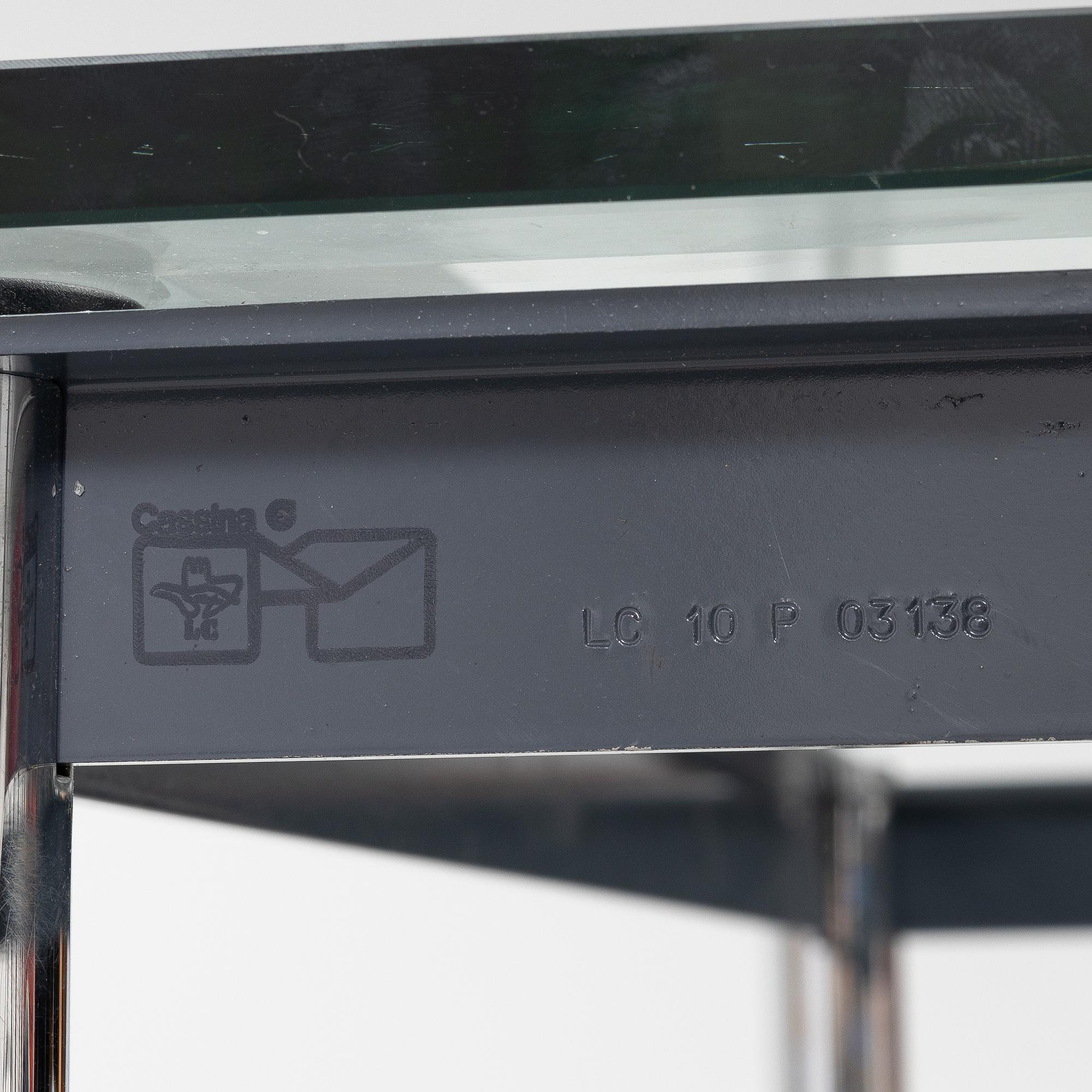 Le Corbusier & Charlotte Perriand , soffbord, "LC10 P", Cassina.