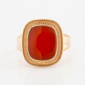 Ring 18K gold with carnelian, Ceson Gothenburg 1956.