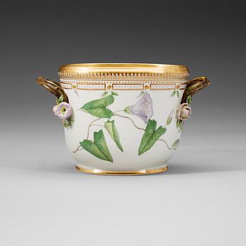 1369. Royal Copenhagen, A Royal Copenhagen 'Flora Danica' wine cooler, Denmark, 20th Century.