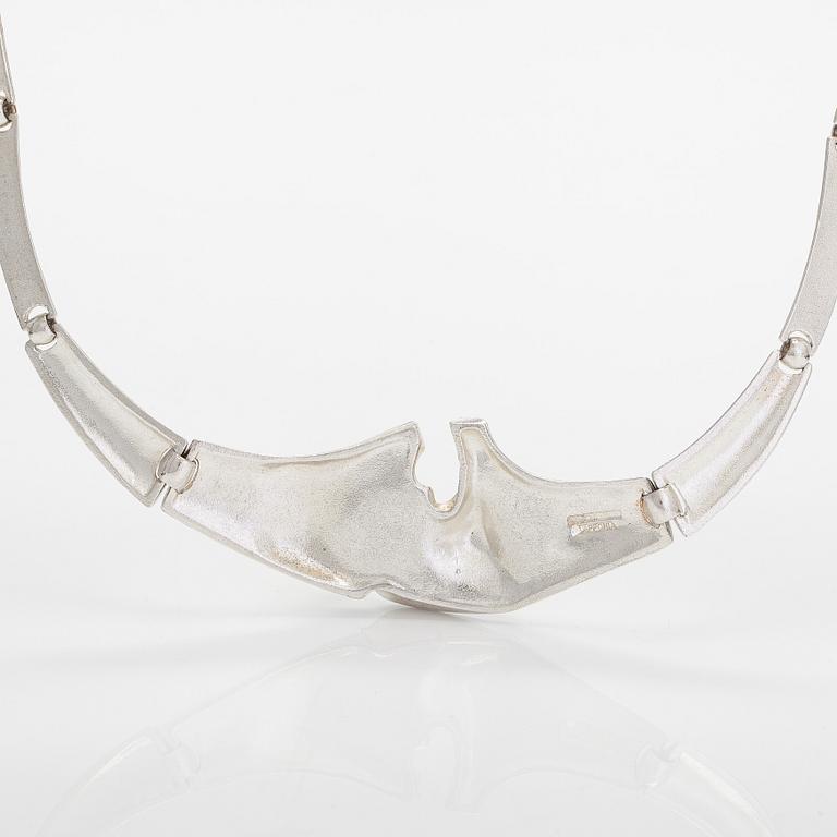 Björn Weckström, a sterling silver necklace 'Cross waves', Lapponia 1991.