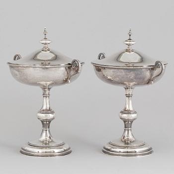 A PAIR OF SWEDISH SILVER SUGAR BOWLS by Gustaf Möllenborg, Stockholm 1877.