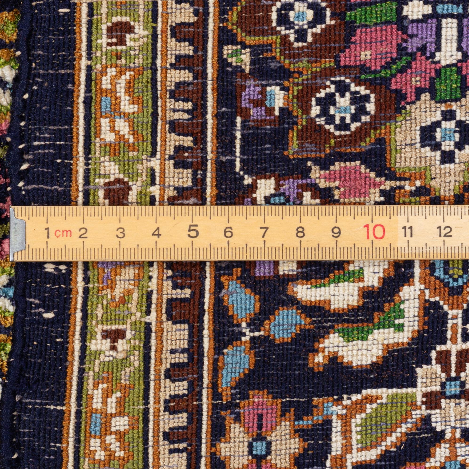 Matta, Ghom, part silk, ca. 195 x 127 cm.