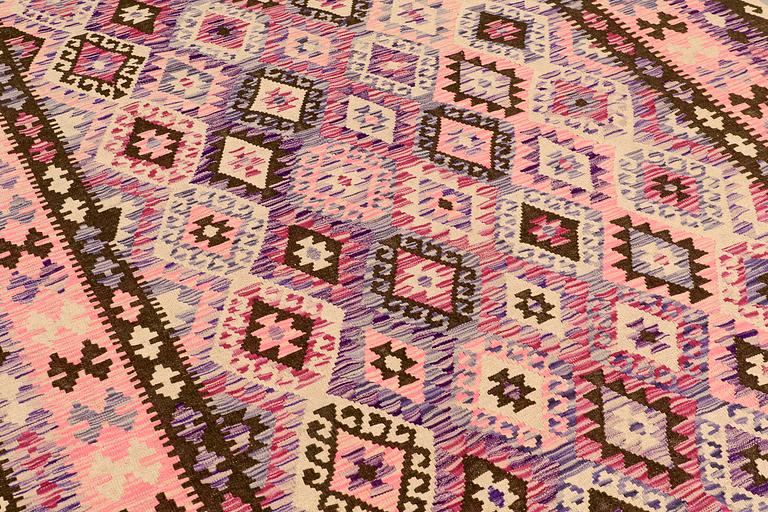 A carpet, Kilim, ca 290 x 204 cm.