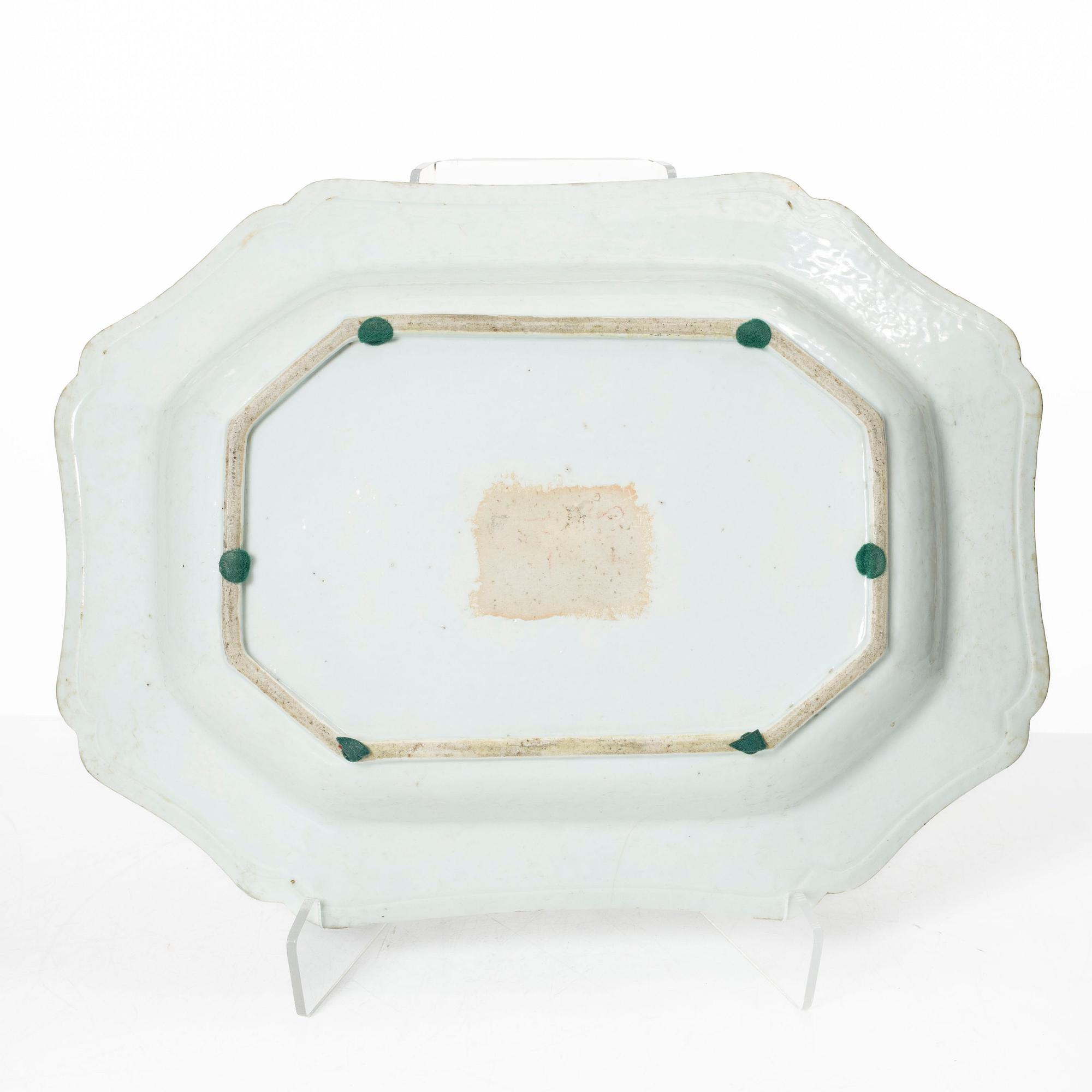 Terrinfat, kompaniporslin. Qingdynastin, Qianlong (1736-95).