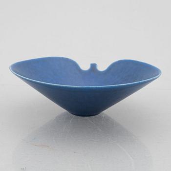 Stig Lindberg, a stoneware bowl, Gustavsberg Studio, Sweden 1945.