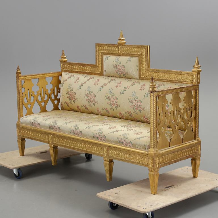 SOFFA, sengustaviansk, omkring år 1800.