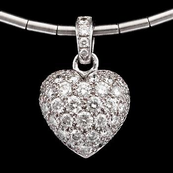 1232. A Cartier diamond heart pendant/necklace, tot. app. 1.50 cts.