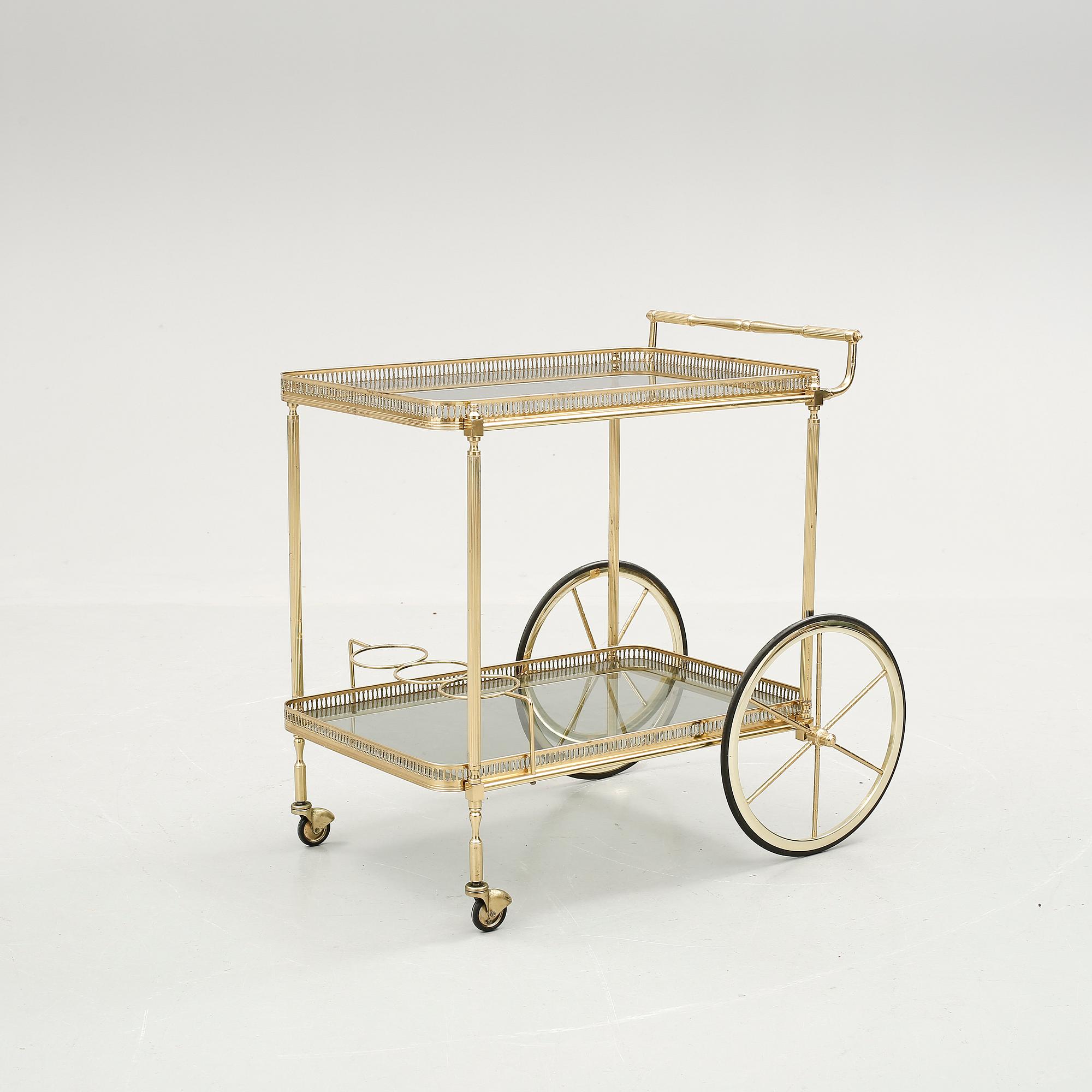 SERVERINGSVAGN, 1900-talets andra hälft.