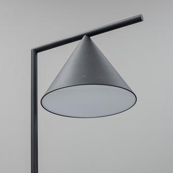 Michael Anastassiades, a 'Captain Flint' floor ight, Flos, Italy.