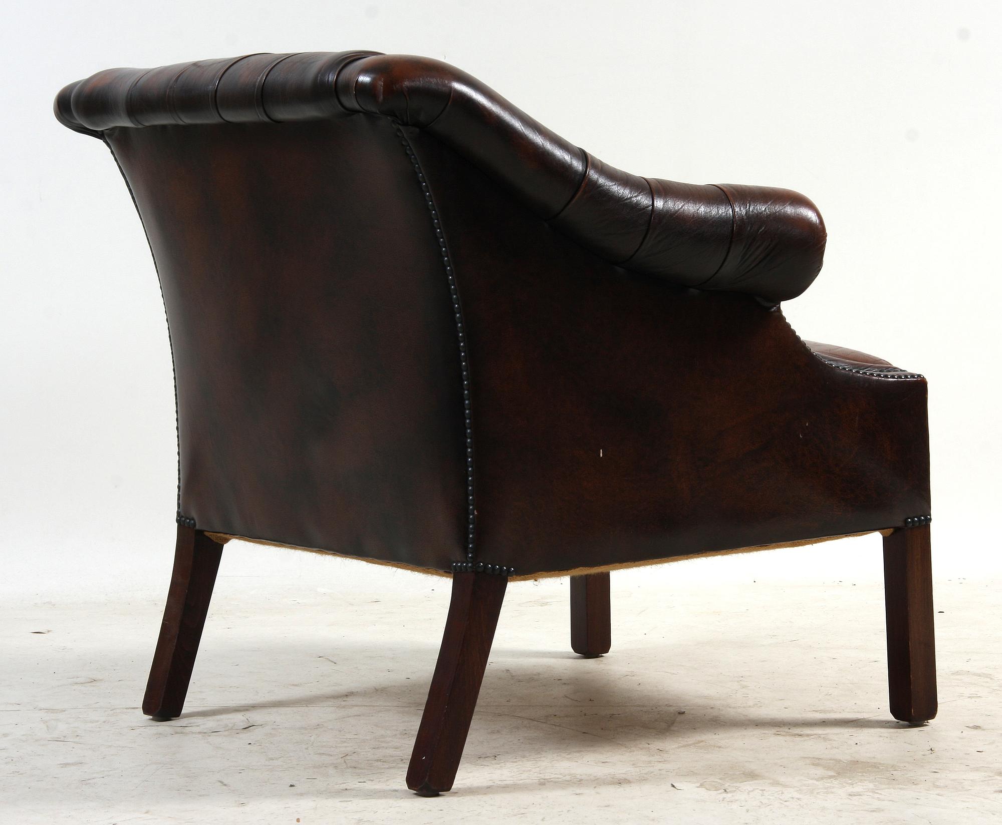 FÅTÖLJ, engelsk stil, 1900-tal.