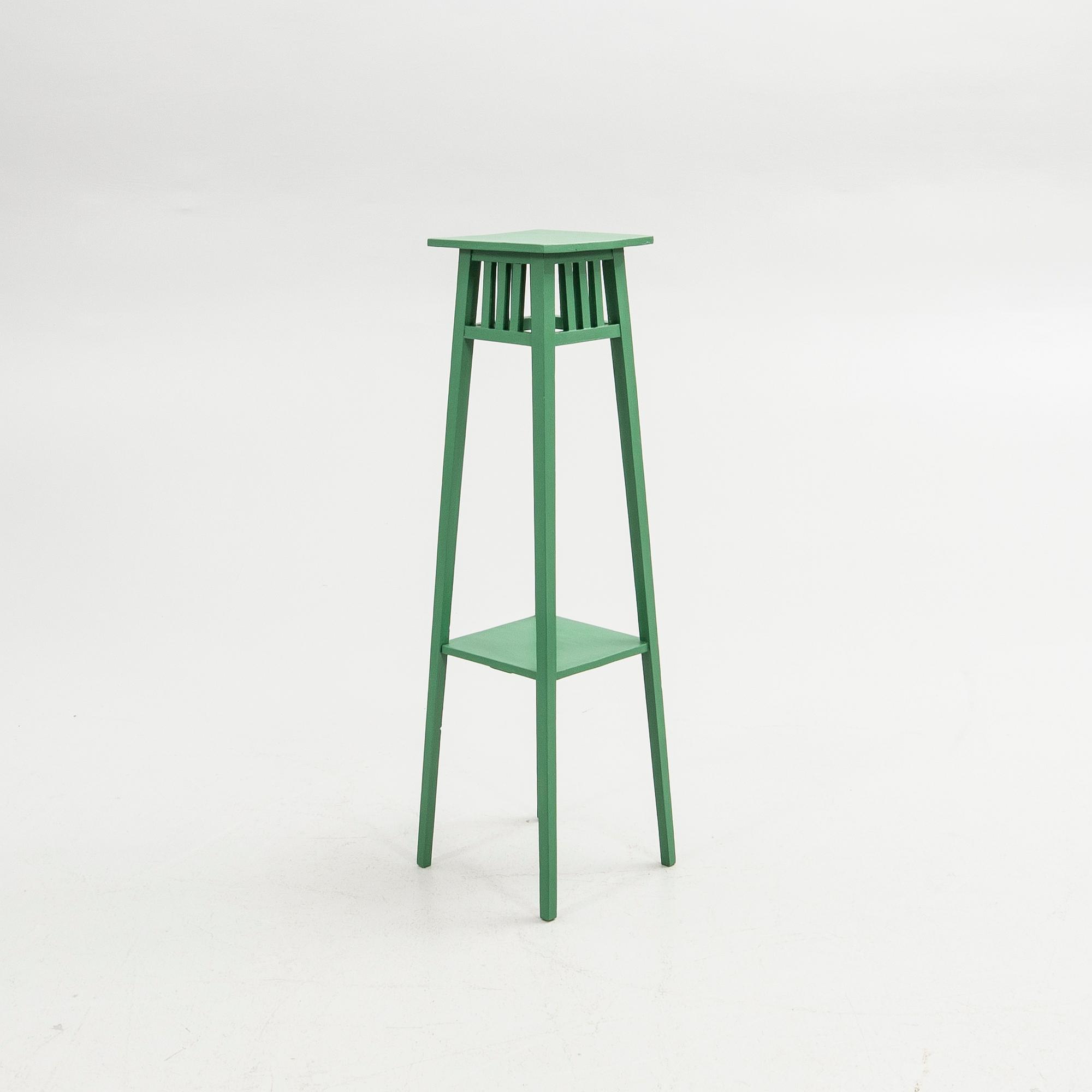 Pedestal, Jugend, early 20th century.