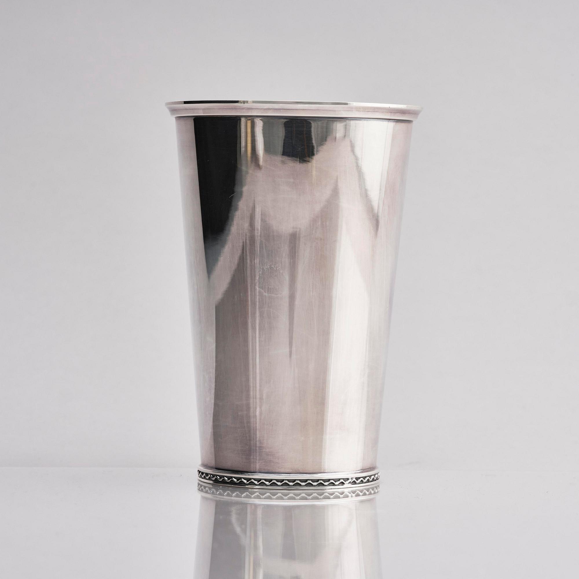 A sterling silver beaker, mark of Tore Eldh, Ceson, Gothenburg, Sweden 1972.