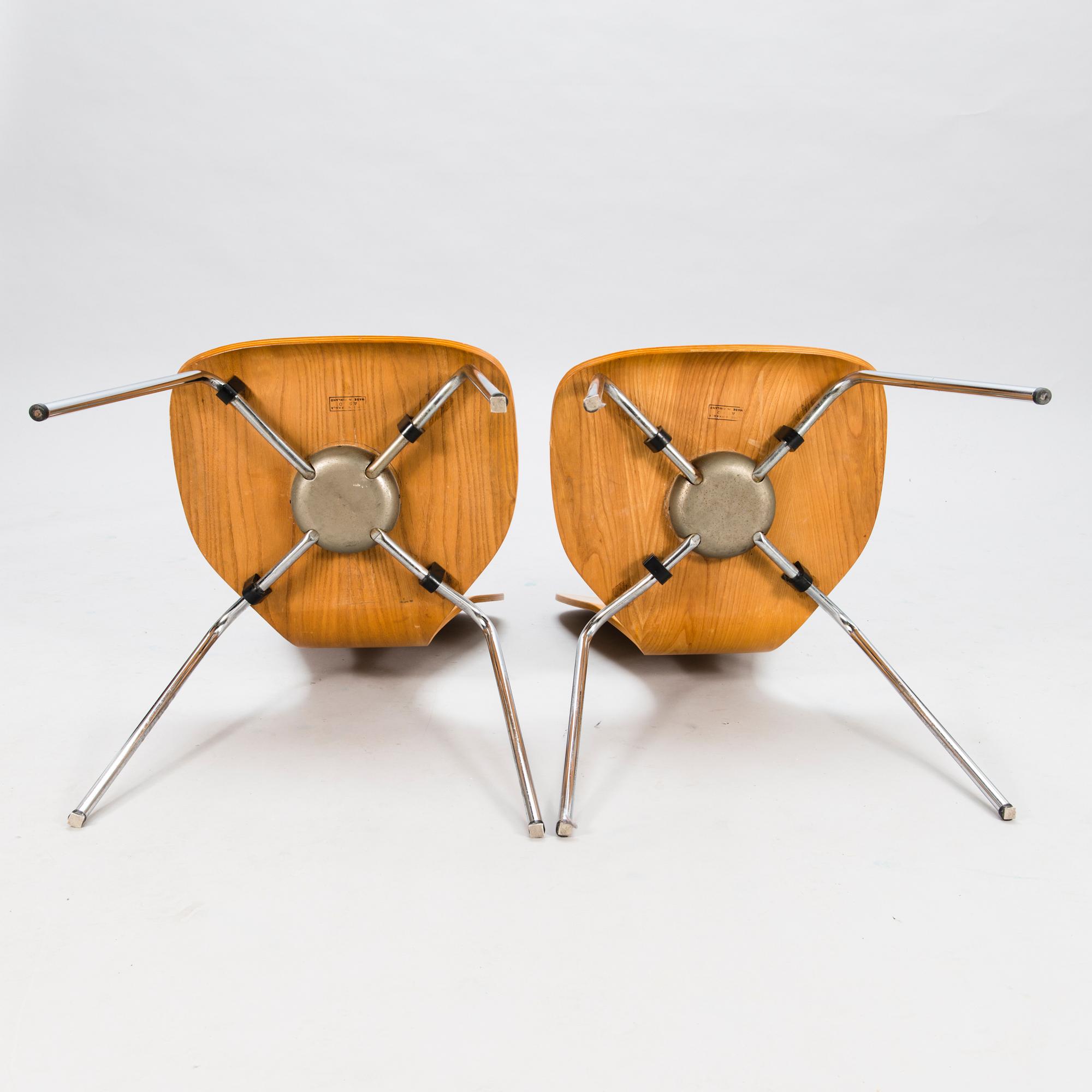 TAPIO WIRKKALA, a set of four mid 20th century 'Nikke' charis for Asko Finland.