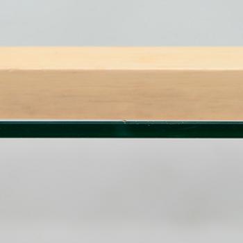 Alvar Aalto 'Y805B' coffee table for Artek 1970s.