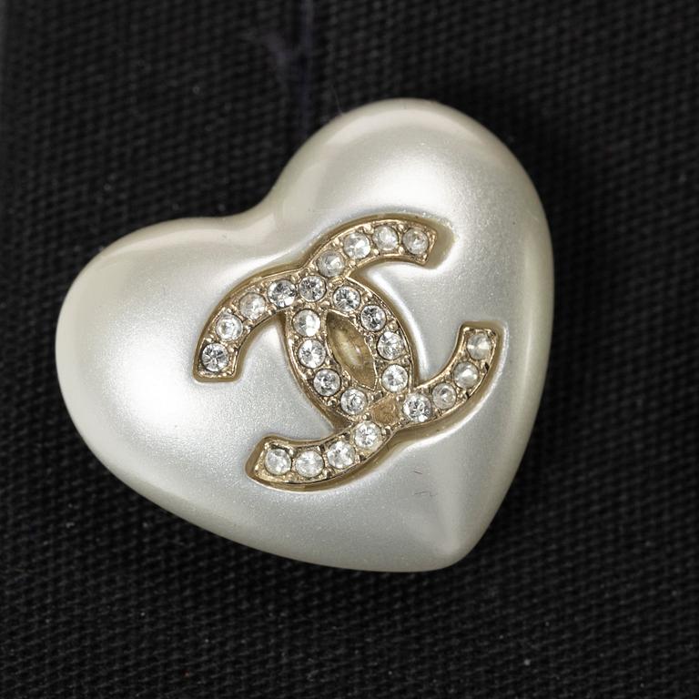 Chanel, Earrings, a pair, 2022.