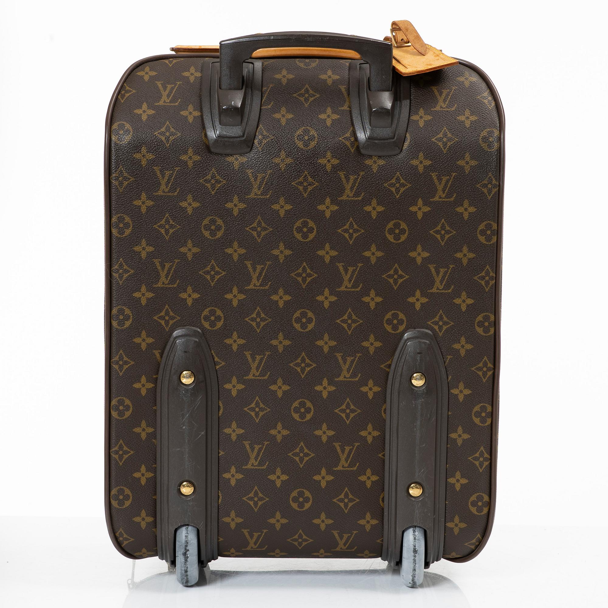 Louis Vuitton, Luggage/cabin bag, "Pégase 45", 2001.