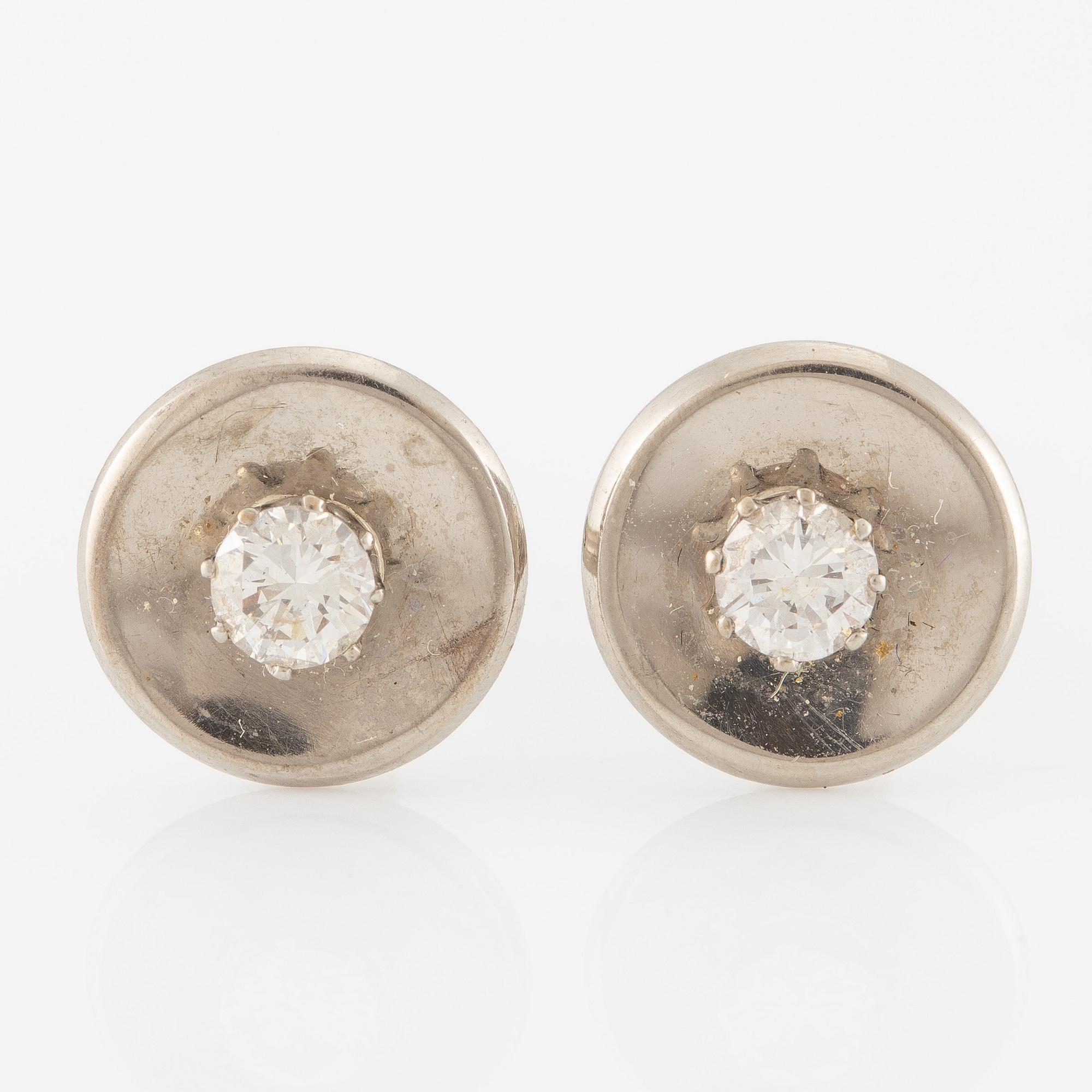 Skjortknappar, ett par, 18K vitguld och briljantslipade diamanter.