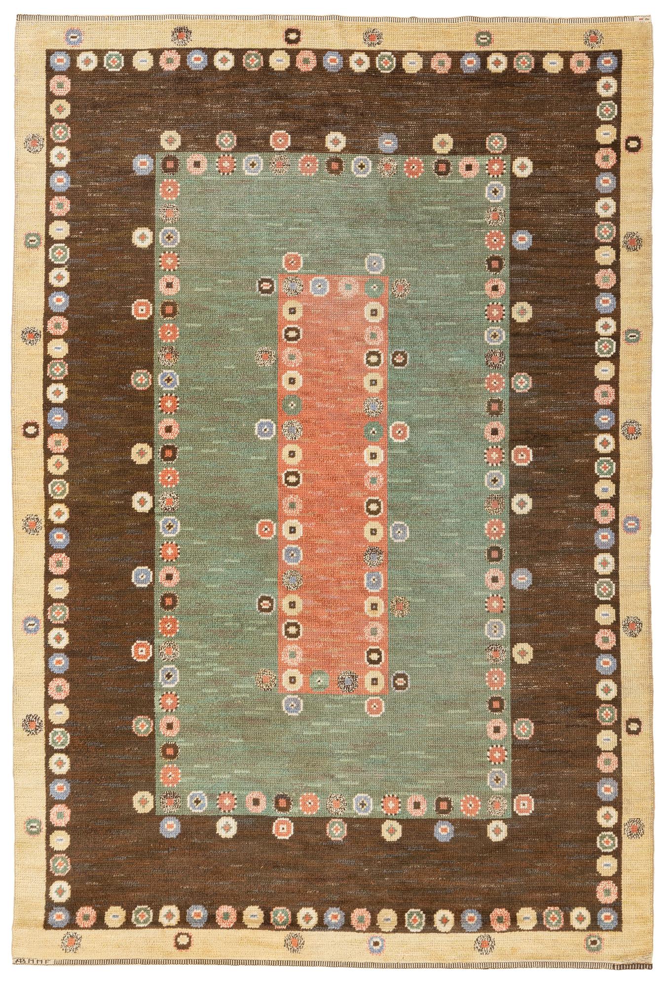 Märta Måås-Fjetterström, matta, "Tusenskönan" ("Bellis"), flossa, ca 300 x 205 cm, signerad AB MMF.