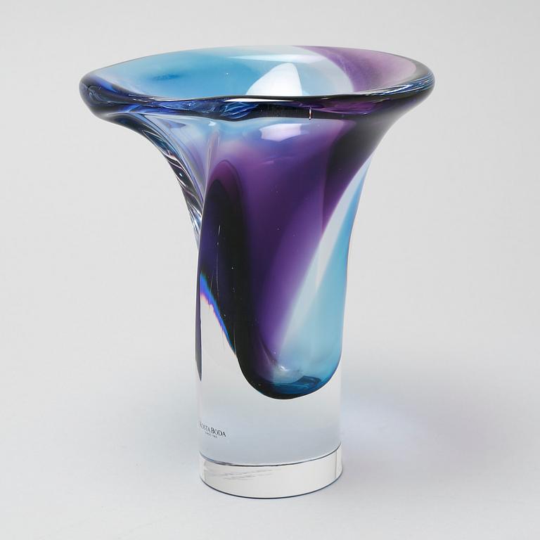 GÖRAN WÄRFF, vas, glas, Kosta Boda, 1900-talets andra hälft.