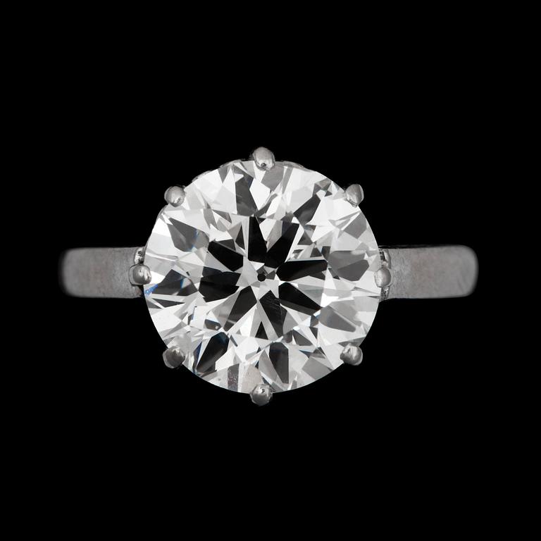 RING, gammalslipad diamant ca 3.50 ct. Stockholm 1947.