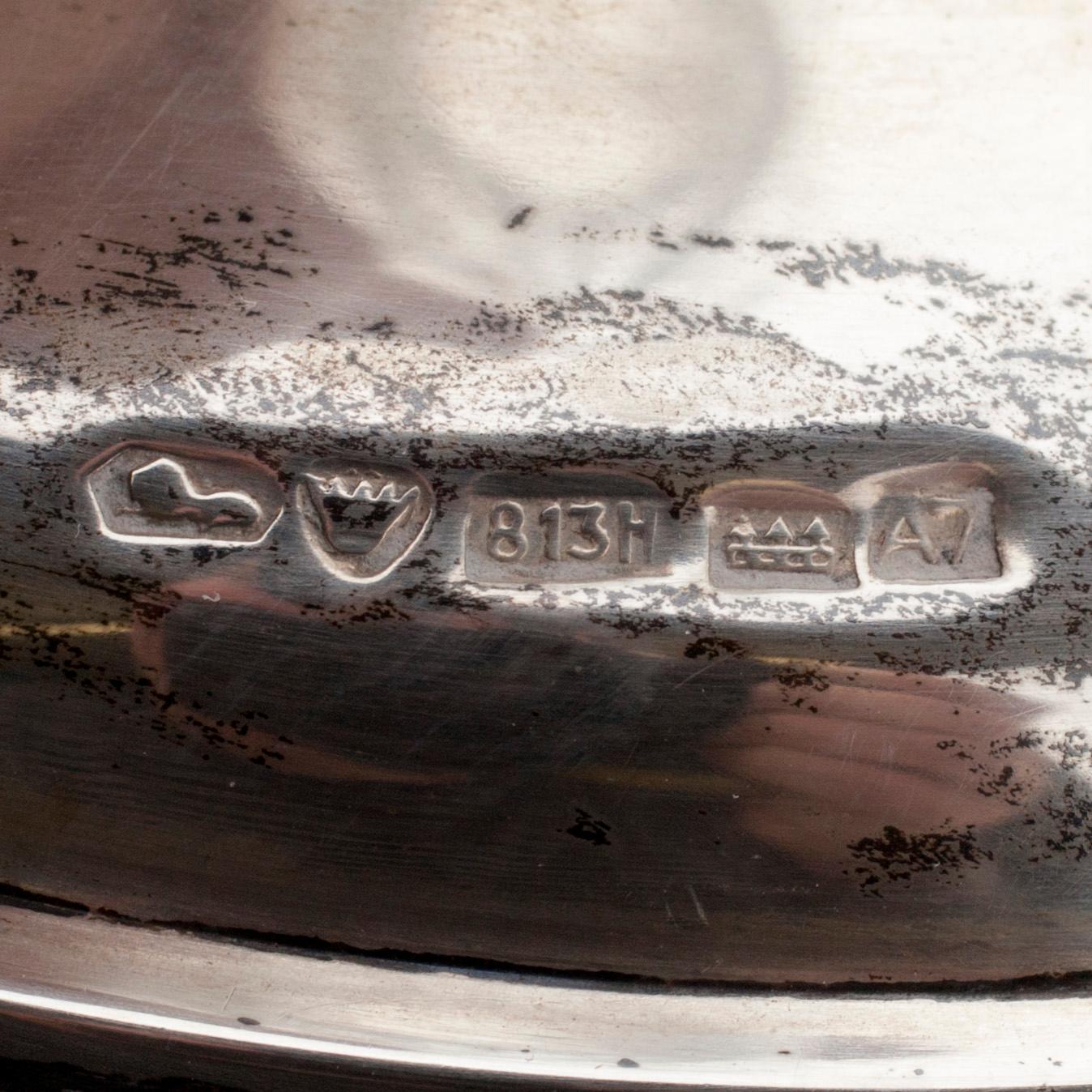 PARTI SILVER, 4 st. 813-830 silver. Vas, ett par ljusstakar och en ljusstake. 1954-87. Silvervikt ca 200 g.