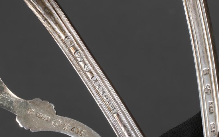 PARTI SKEDAR, 19 st, silver, 1800- respektive 1900-tal. Vikt 387 gram.