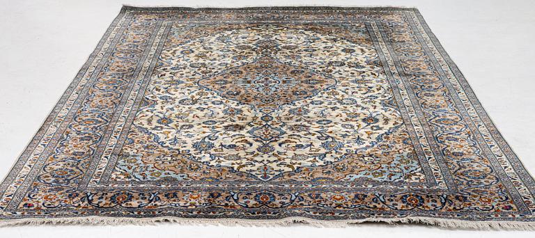 Matta, Keshan, ca 346 x 243 cm.