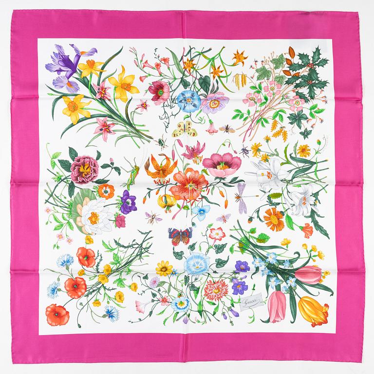 Gucci, a 'Flora' twill silk scarf.