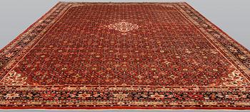 A carpet, Hosseinabad, approx. 510 x 384 cm.