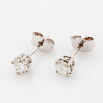 Brilliant-cut diamond earrings.