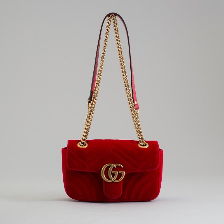 GUCCI, "Marmont Mini Velvet" väska.