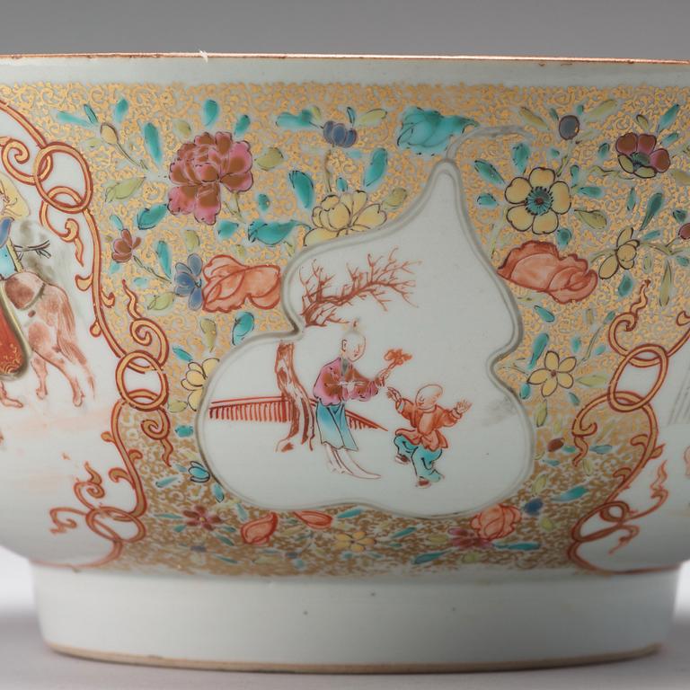 A large famille rose punch bowl, Qing dynasty, Qianlong (1736-95).