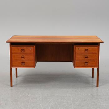 ARNE VODDER, a 1960's teak desk.