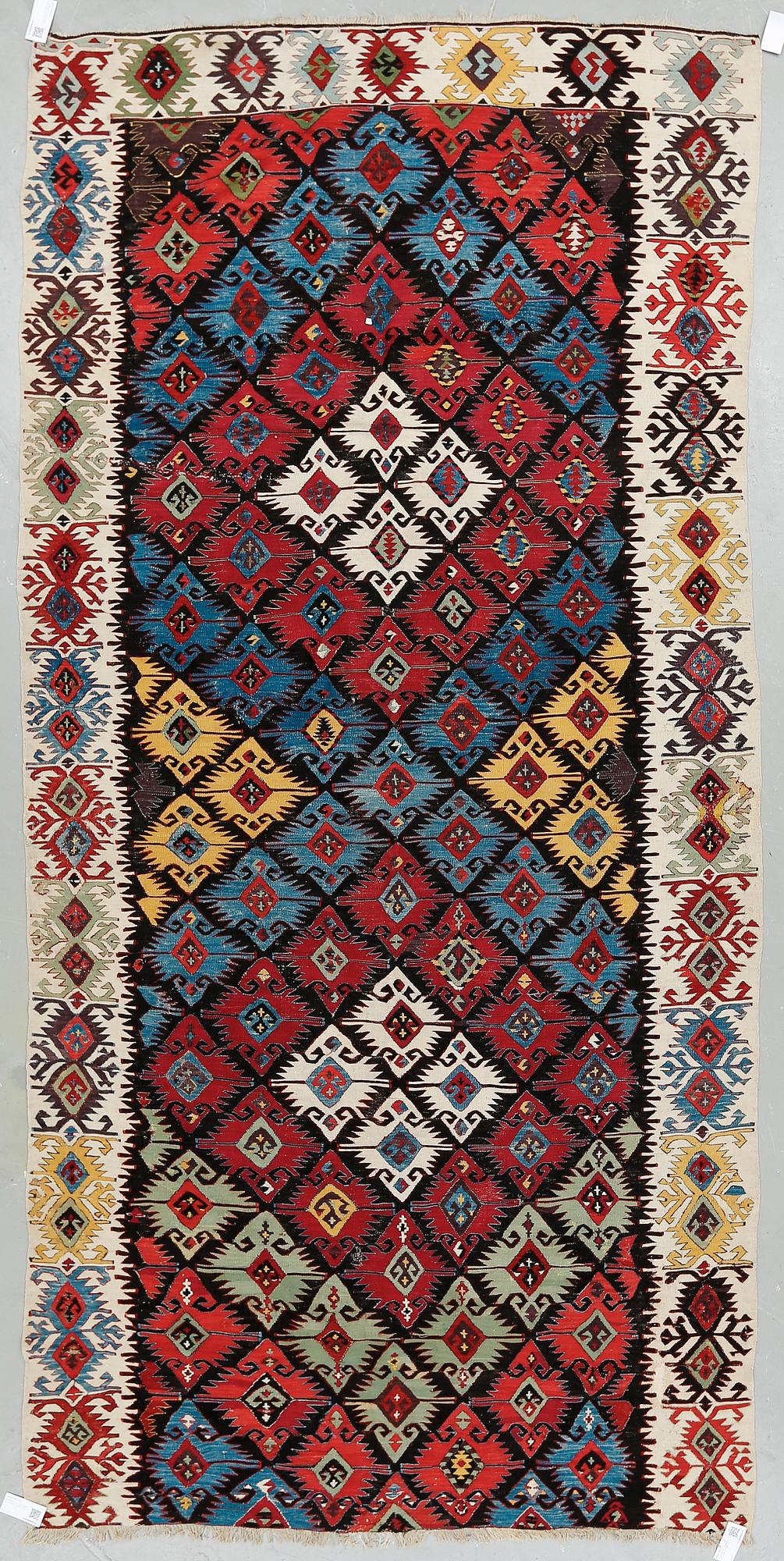 KELIMMATTA, 1900-talets första hälft. ca 333 x 157 cm.