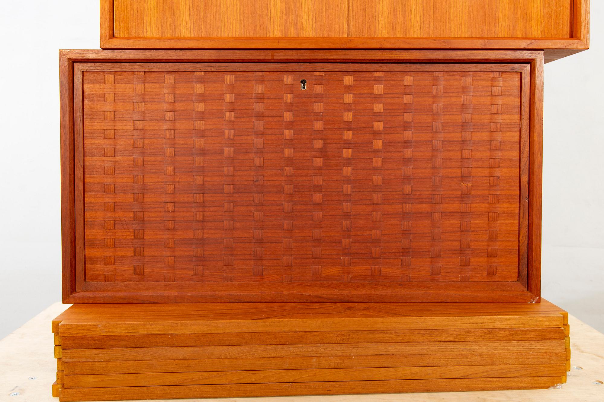 Poul Cadovius, "Royal System", hyllsystem, teak.
